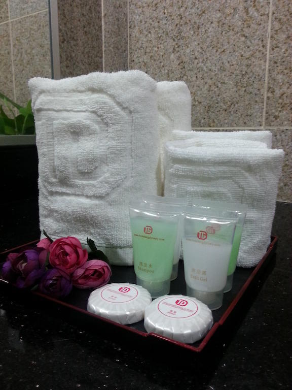 Td Plaza Hotel Кота Кинабалу Екстериор снимка