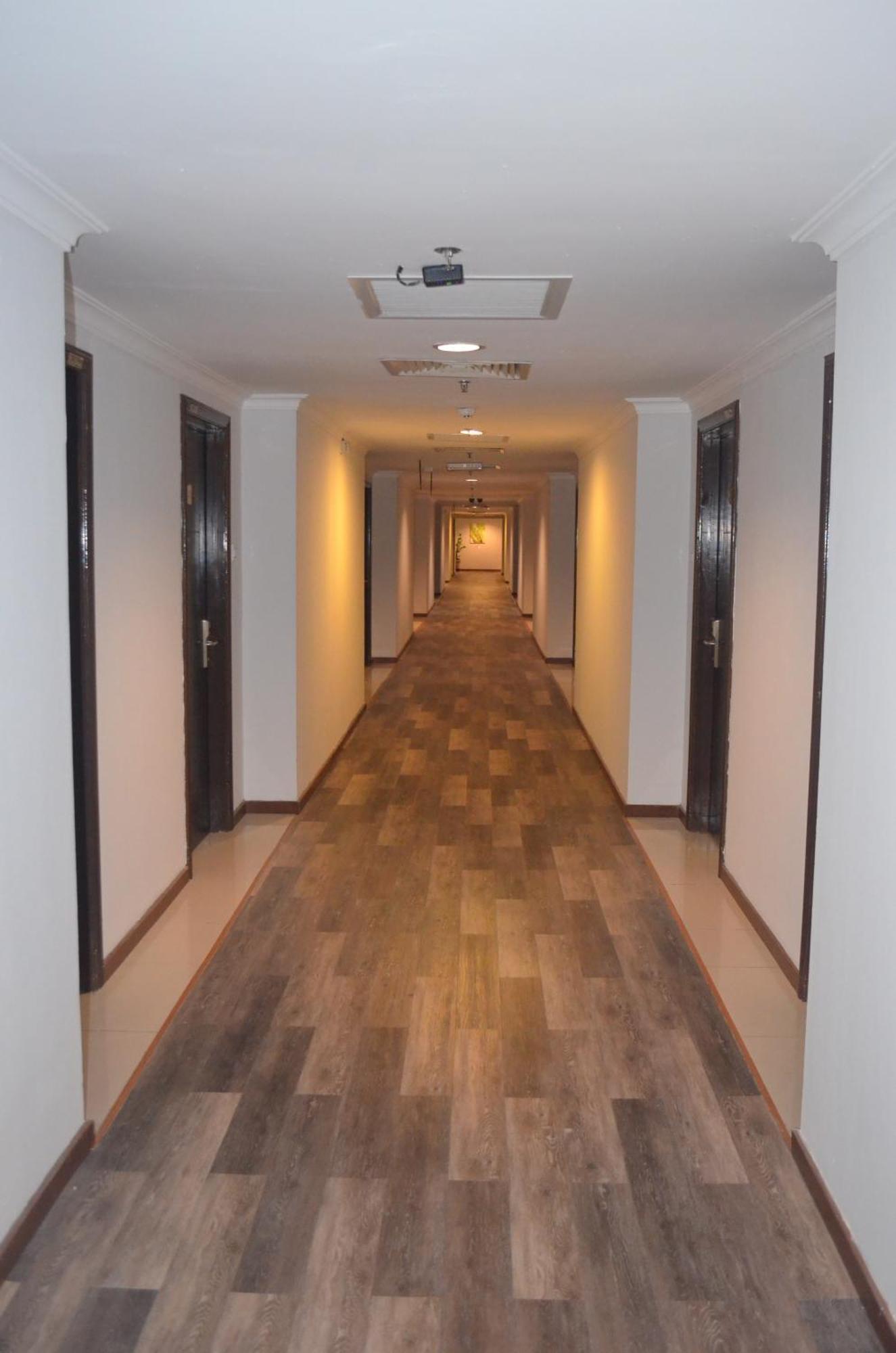 Td Plaza Hotel Кота Кинабалу Екстериор снимка