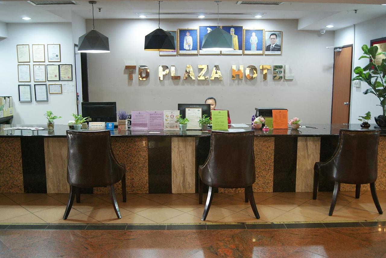 Td Plaza Hotel Кота Кинабалу Екстериор снимка